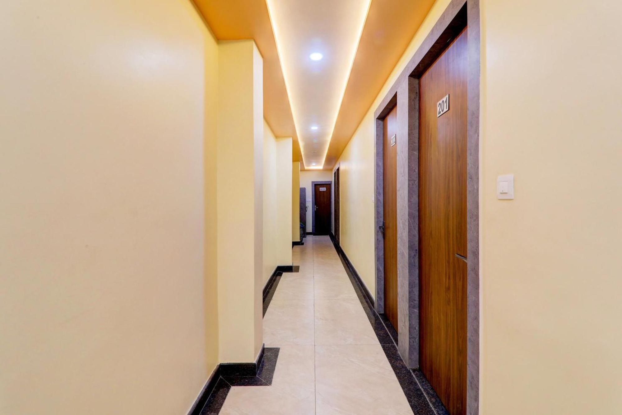 Super Hotel O Raas Plaza Kānpur Exterior foto
